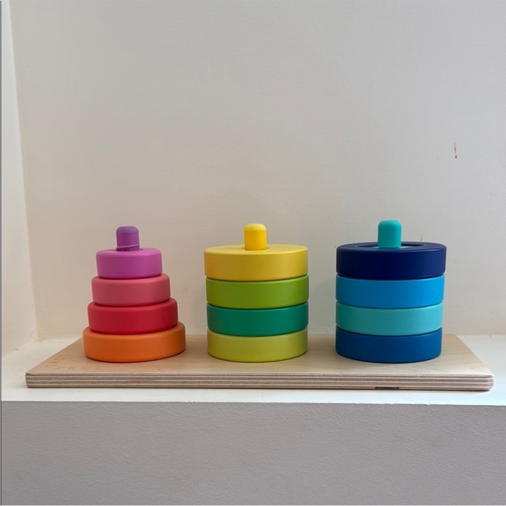 Lovevery Colorful turn and Stacking Toy Set